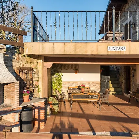 Juntana 1 Apartment